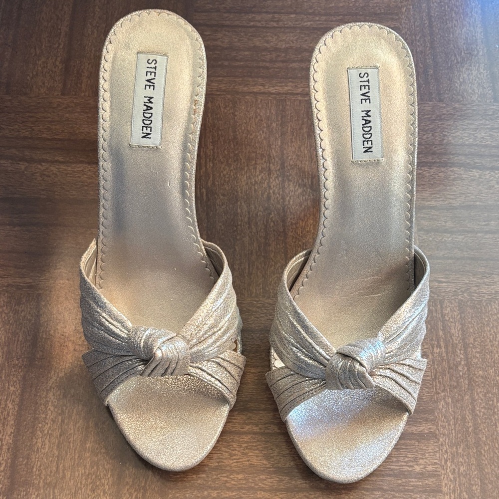 Steve Madden Metallic Gold Knotted Mules